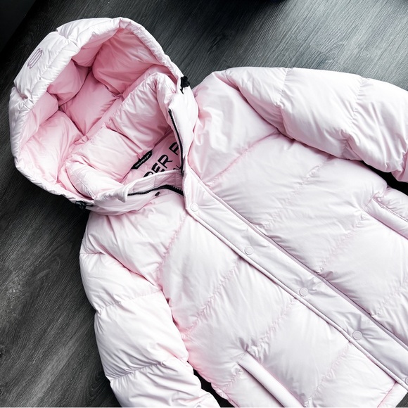 Aritzia chalk pink climatte original superpuff jacket - Picture 9 of 15